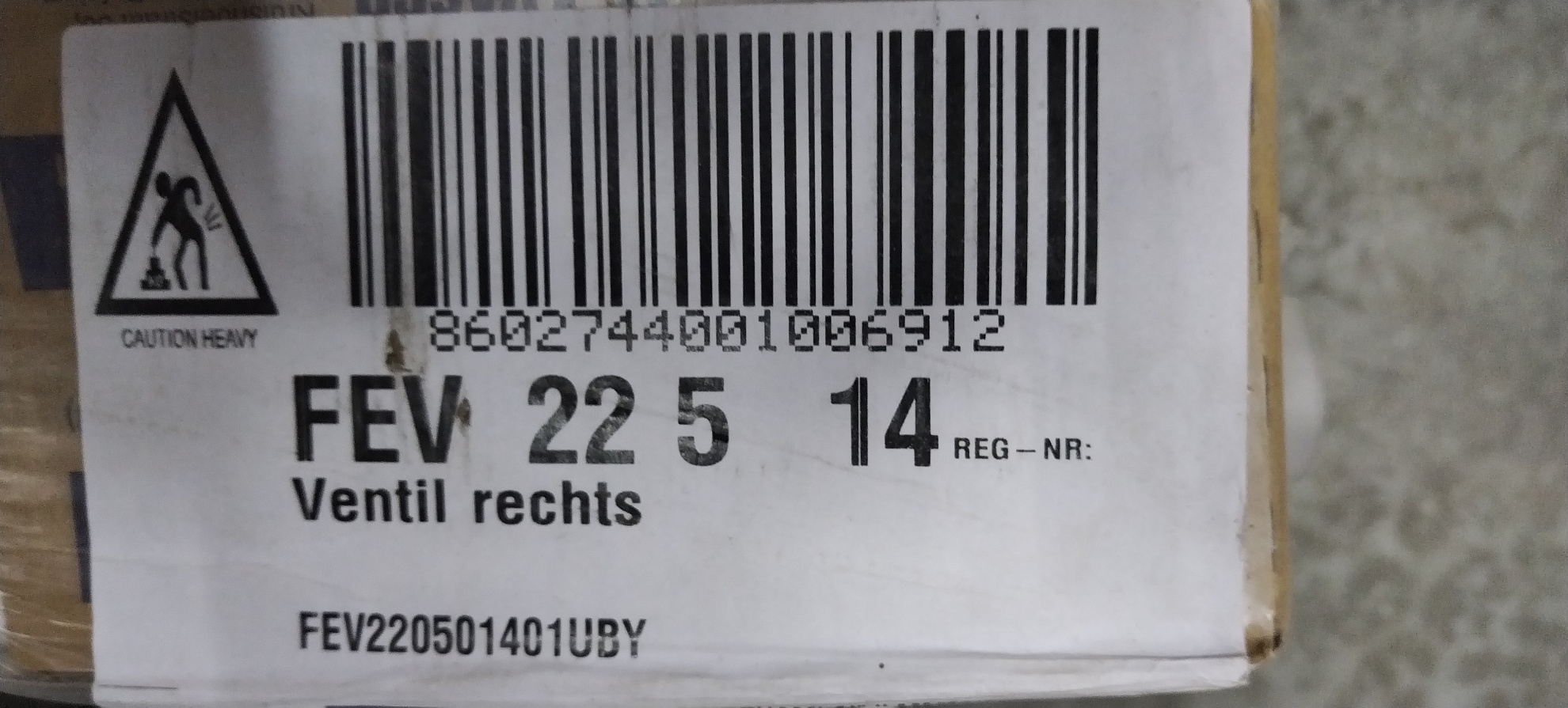 [УЦЕНКА] Радиатор панельный, Brugman, Profil-V, профильный, FEV 22, глубина, мм-100, высота, мм-500, длина, мм-1400, нижнее подключение, с термостатическим вентилем, рабочее давление, бар-10, цвет-RAL 9016 (белый)