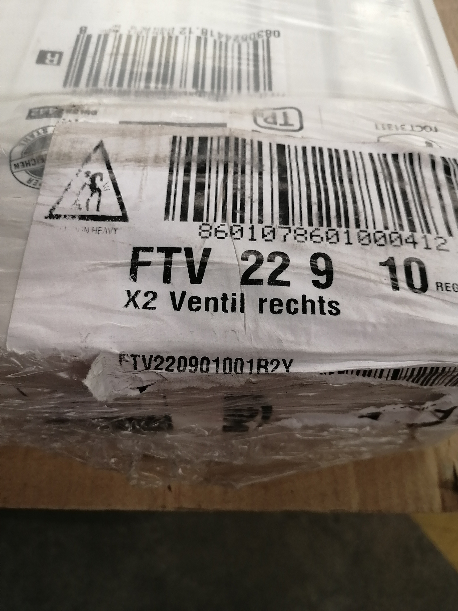 Радиатор панельный, Kermi, therm-x2 Profil-V, профильный, FTV 22, глубина, мм-100, высота, мм-900, длина, мм-1000, X2 Inside, тип подключения-R, нижнее справа, с термостатическим вентилем, рабочее давление, бар-10, цвет-RAL 9016 (белый)