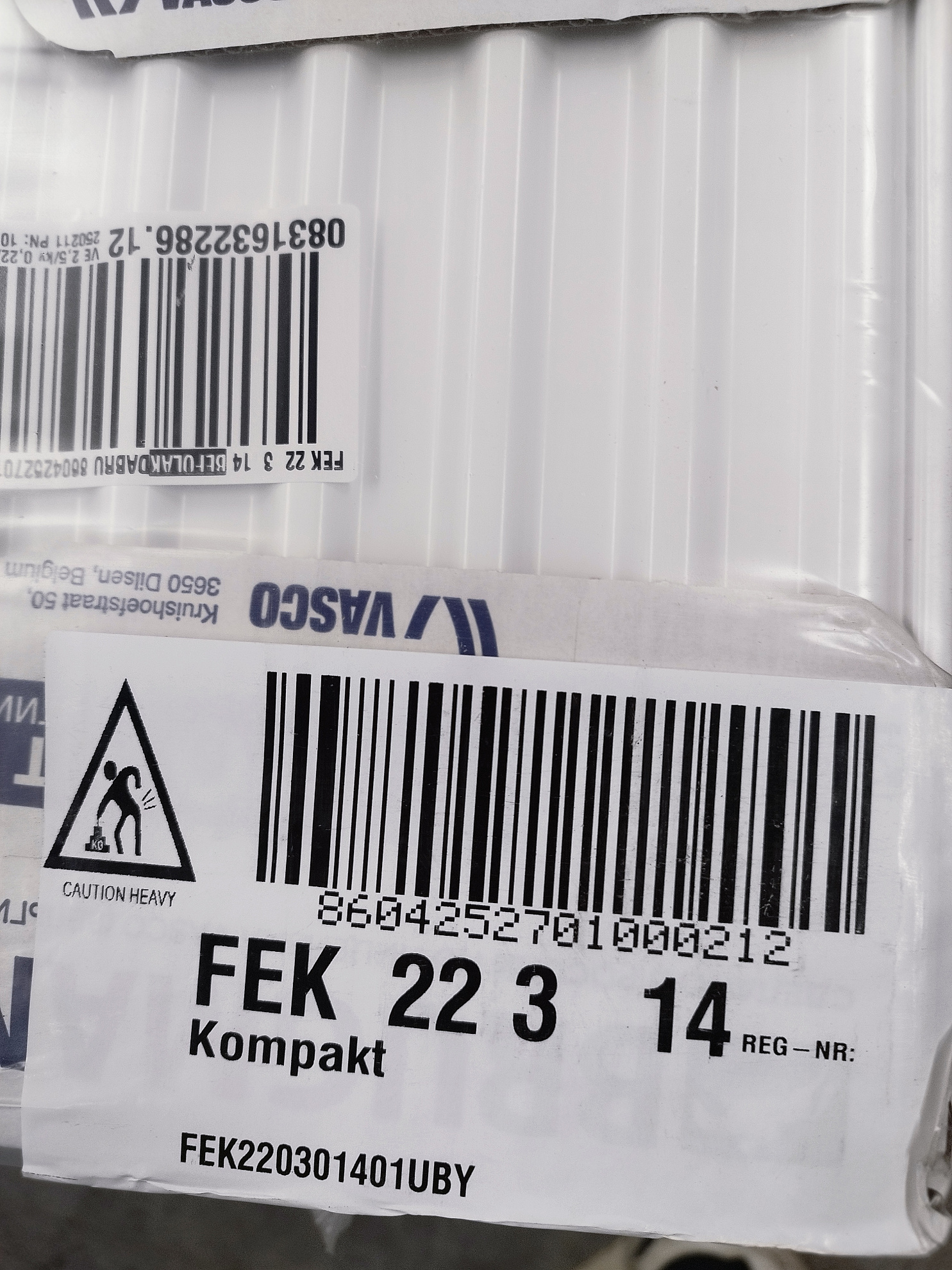 Радиатор панельный, Brugman, Profil-K Typ, профильный, FEK 22, глубина, мм-100, высота, мм-300, длина, мм-1400, боковое подключение, рабочее давление, бар-10, цвет-RAL 9016 (белый)