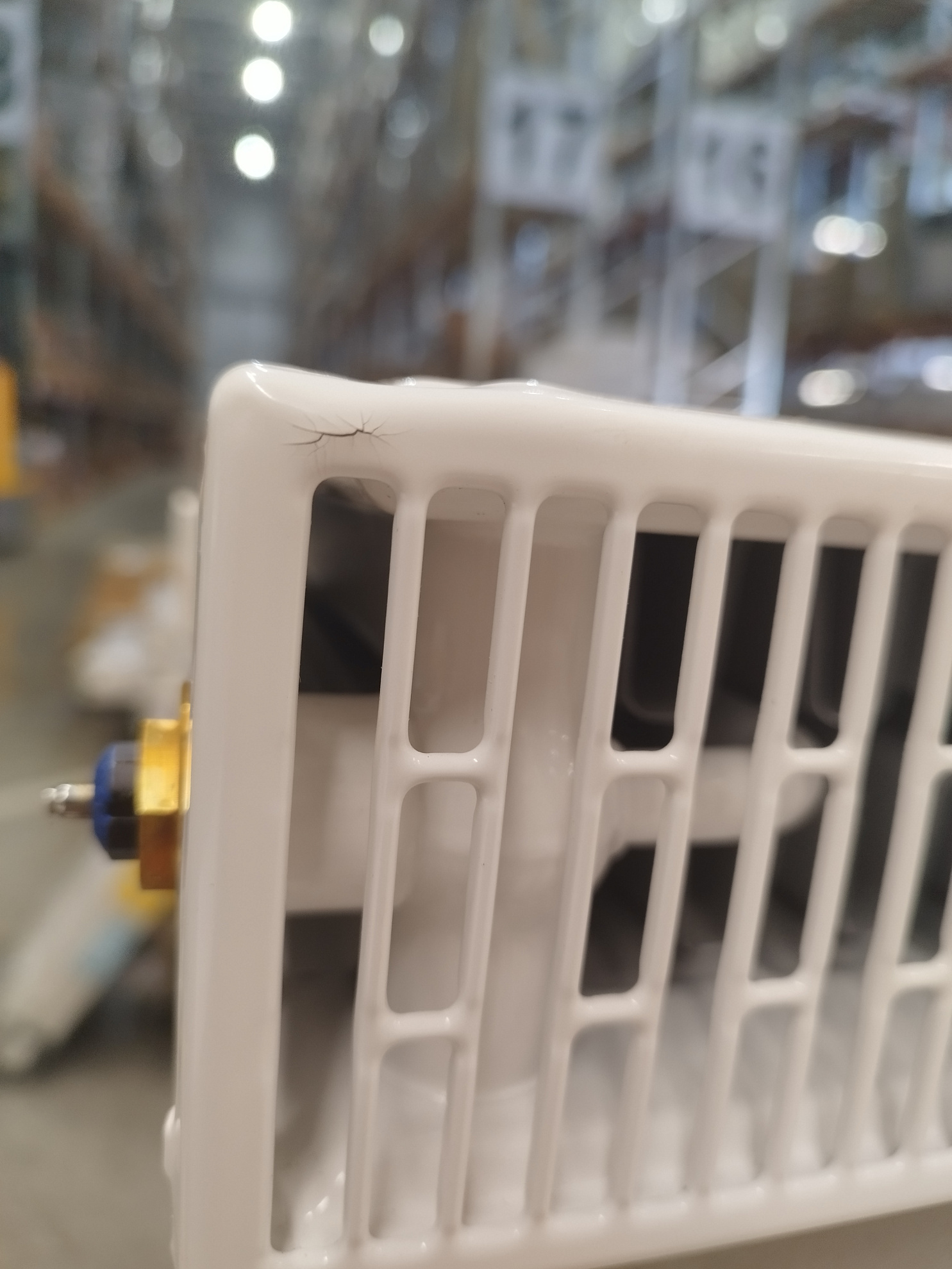 Радиатор панельный, Kermi, therm-x2 Profil-V, профильный, FTV 22, глубина, мм-100, высота, мм-500, длина, мм-1800, X2 Inside, тип подключения-R, нижнее справа, с термостатическим вентилем, рабочее давление, бар-10, цвет-RAL 9016 (белый)