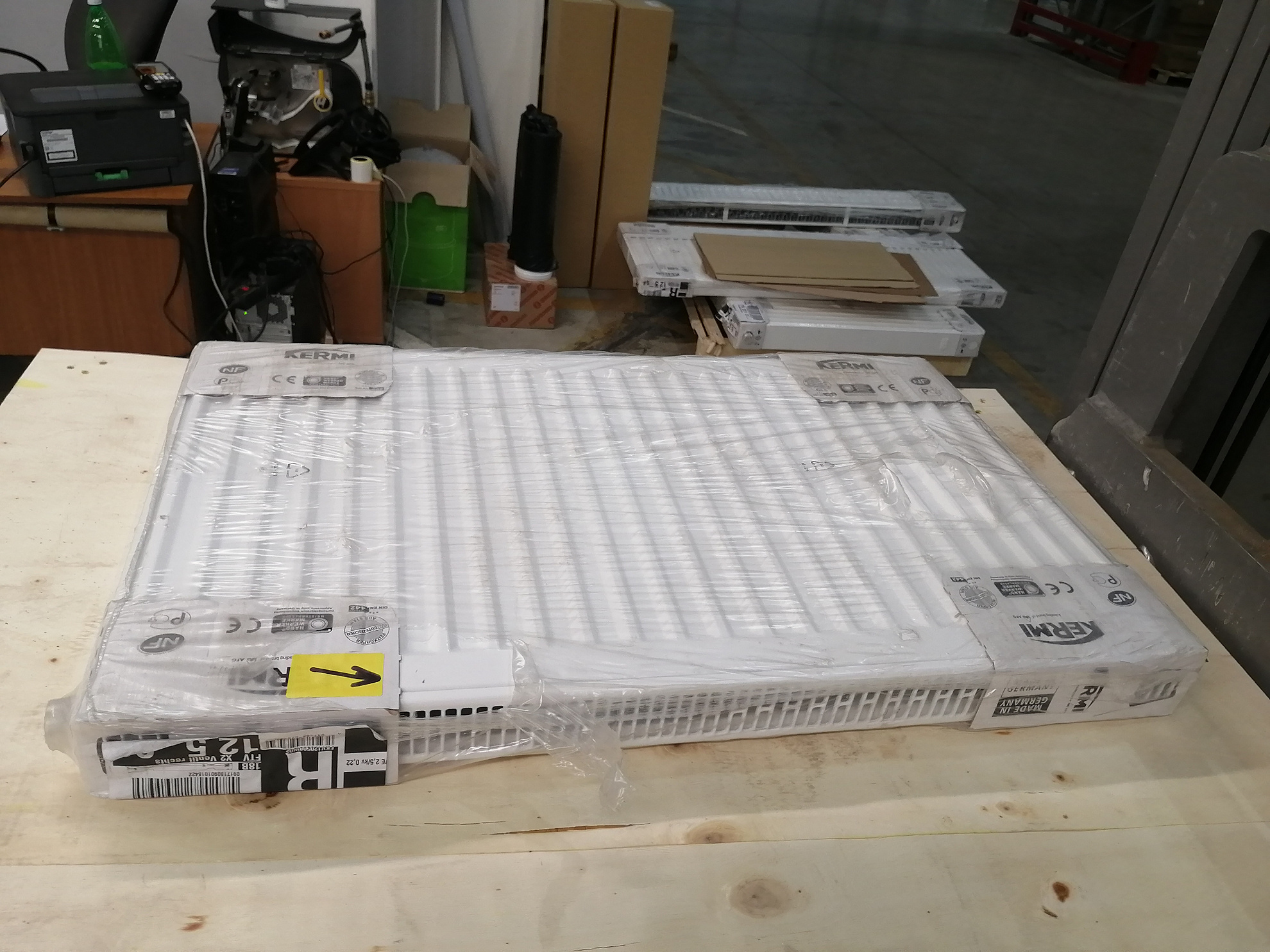 Радиатор панельный, Kermi, therm-x2 Profil-V, профильный, FTV 12, глубина, мм-64, высота, мм-500, длина, мм-800, X2 Inside, тип подключения-R, нижнее справа, с термостатическим вентилем, рабочее давление, бар-10, цвет-RAL 9016 (белый)